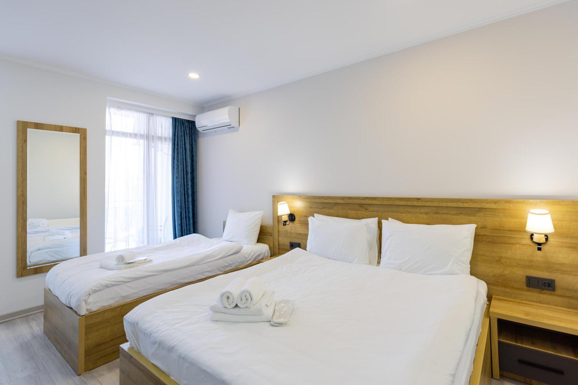 Aqua Batumi Hotel & Apartments Eksteriør bilde